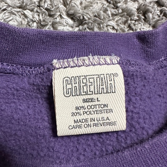 Vintage Cheetah Purple Crewneck - Picture 3 of 3